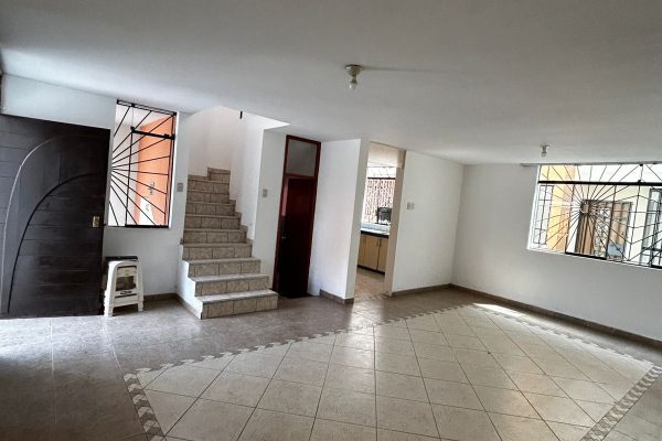 Casa Venta Urb. San Fernando 2 Pisos